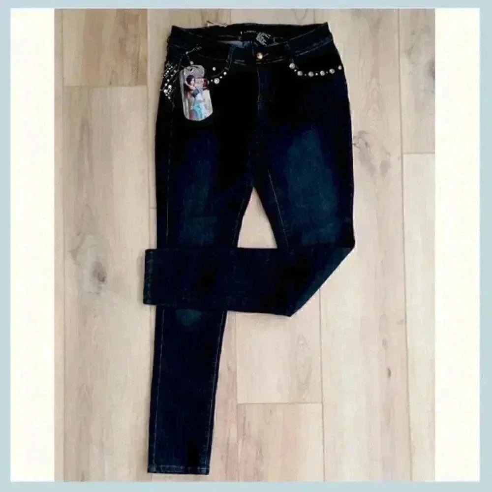 💎 NWT Pasion Crystal Embellished Jeans – Juniors Size 7 💎 - Picture 4 of 9